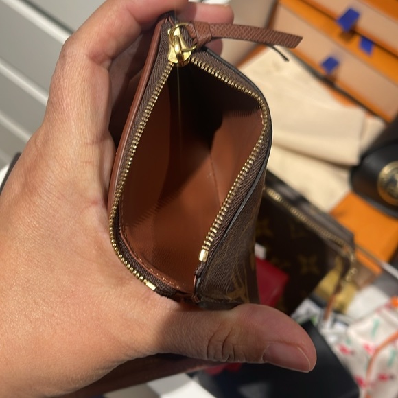 Louis Vuitton Victorine Wallet - Picture 9 of 9